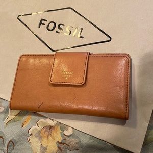 FOSSIL Tan wallet